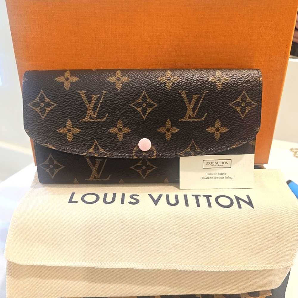 💯AUTHENTIC LOUIS VUITTON EMILIE WALLET IN BALLERINE PINK